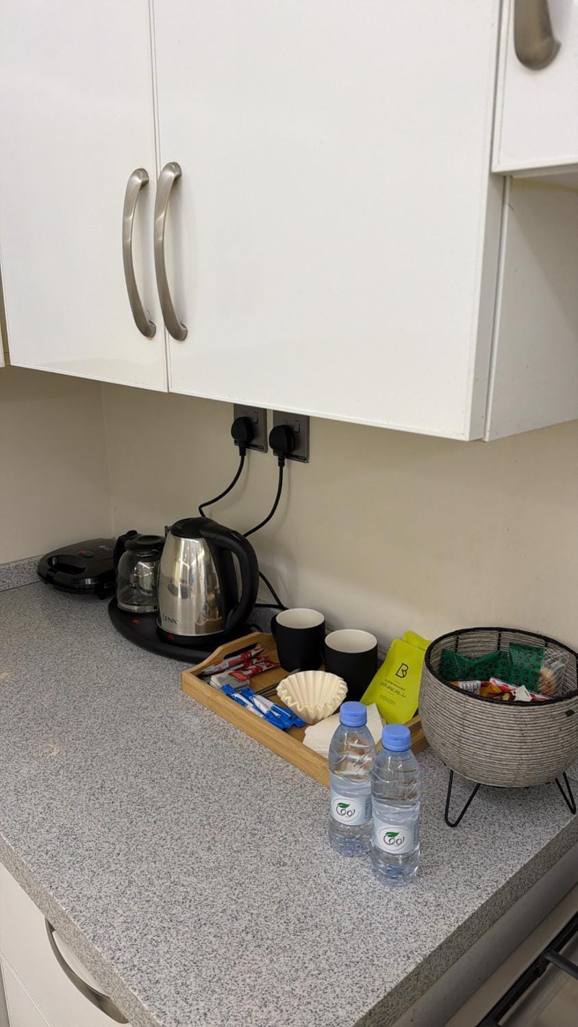 شقة أنيقة وهادئة بغرفتين وصالة Apartment in Medina
