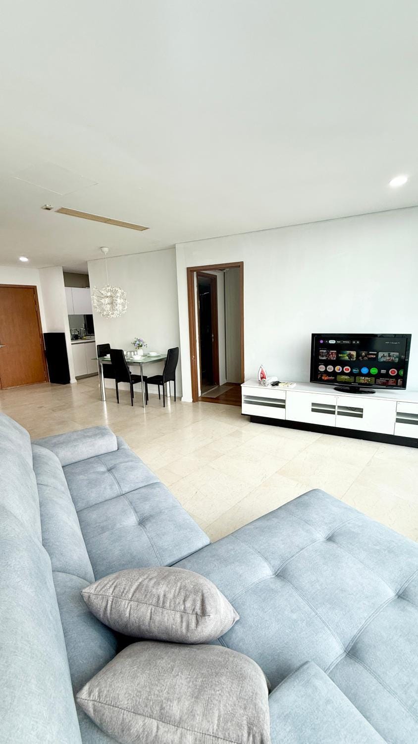 Kitchen or kitchenette, Living room, Seating area