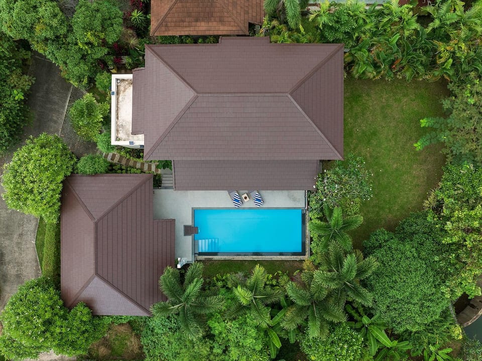 Property building, Swimming pool