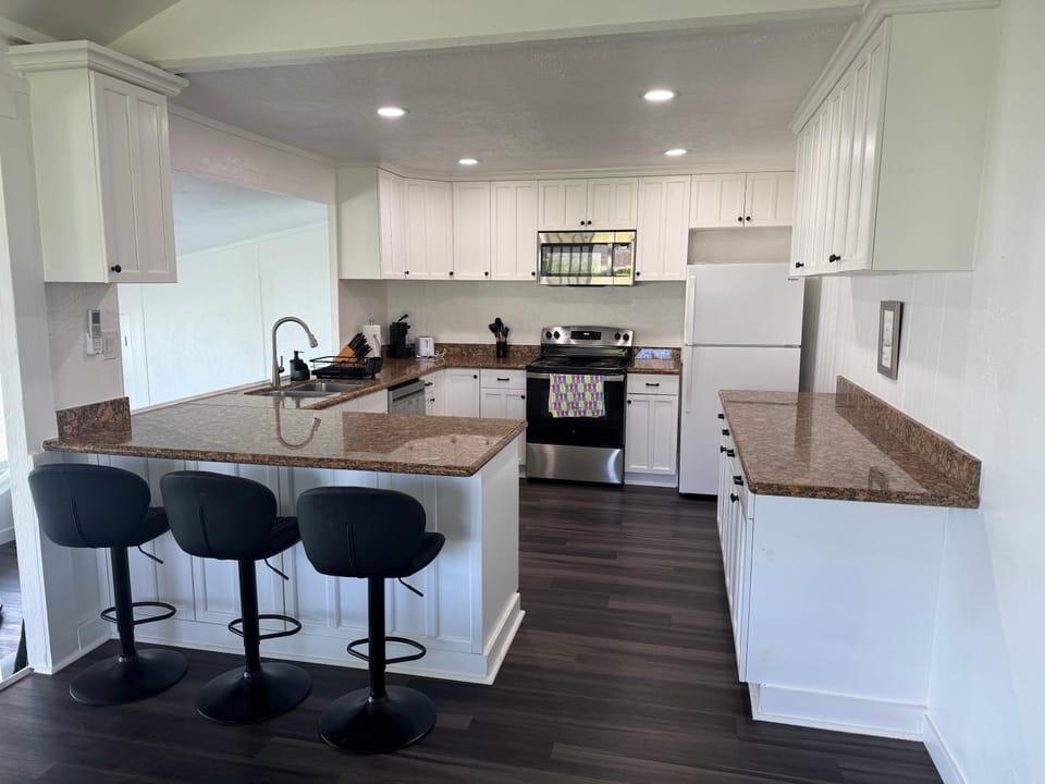 North Shore House 2 bed 1 Bath House in Hauula