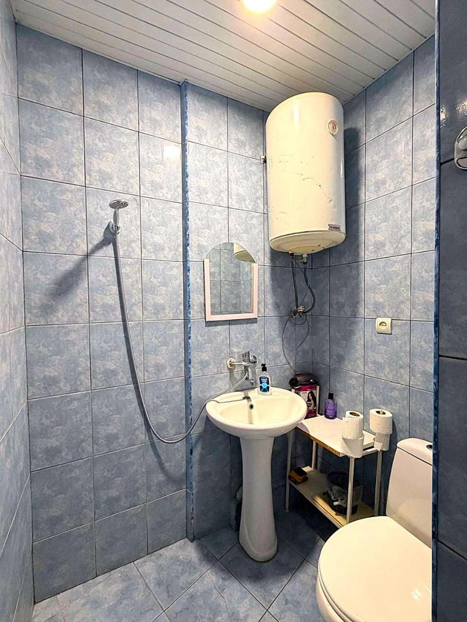 Shower, Toilet, Bathroom