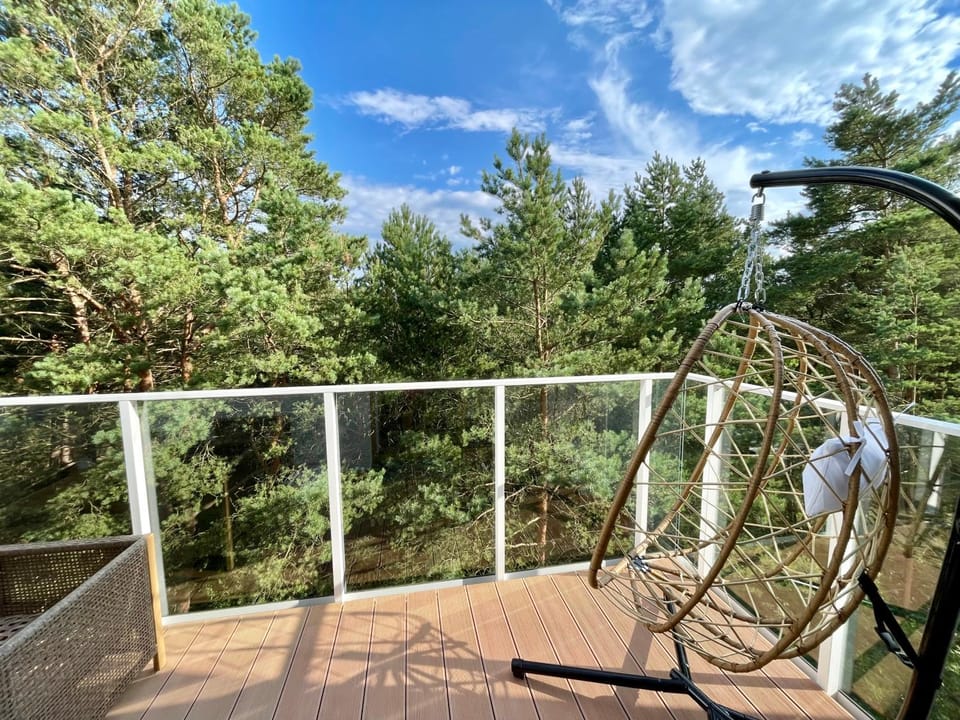 Spring, Day, Natural landscape, Garden, Balcony/Terrace, Balcony/Terrace