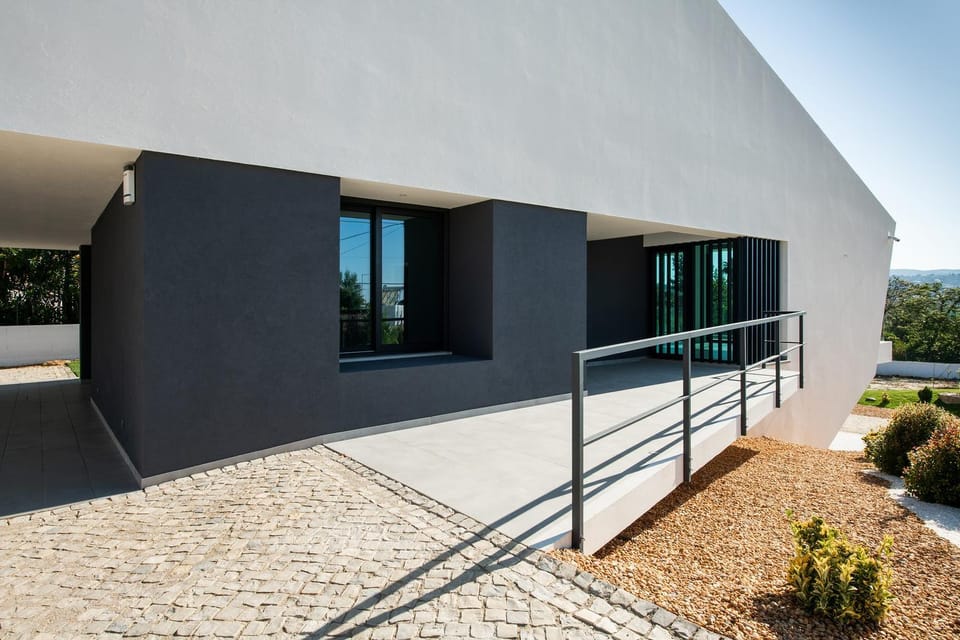 Property building, View (from property/room), Balcony/Terrace