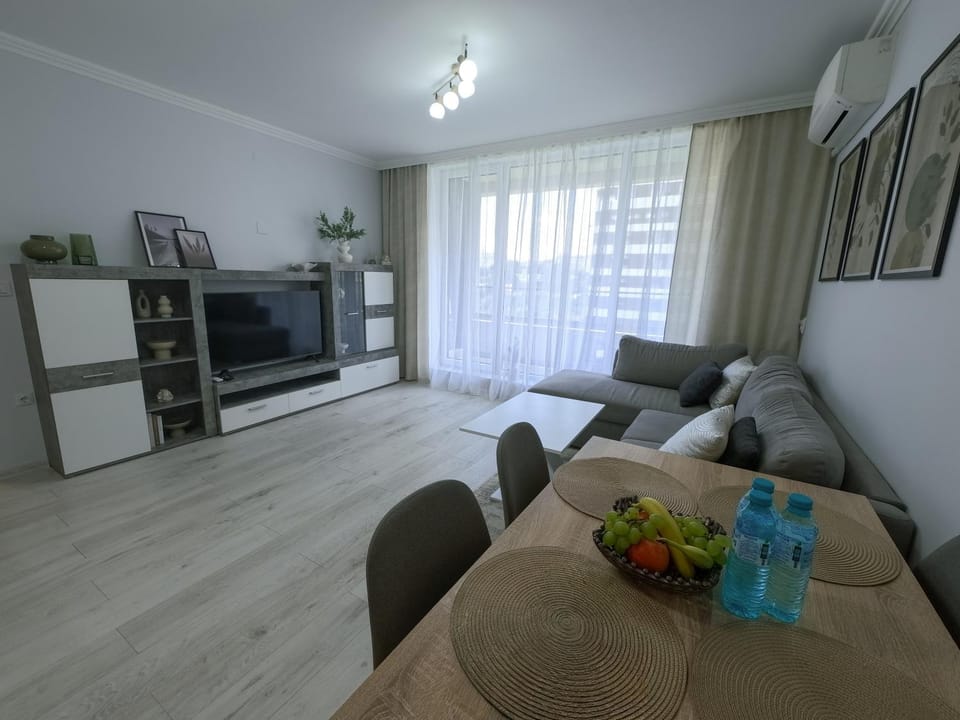 City Park Varna Pool Parking Terrace AirPort Apartment in Varna
