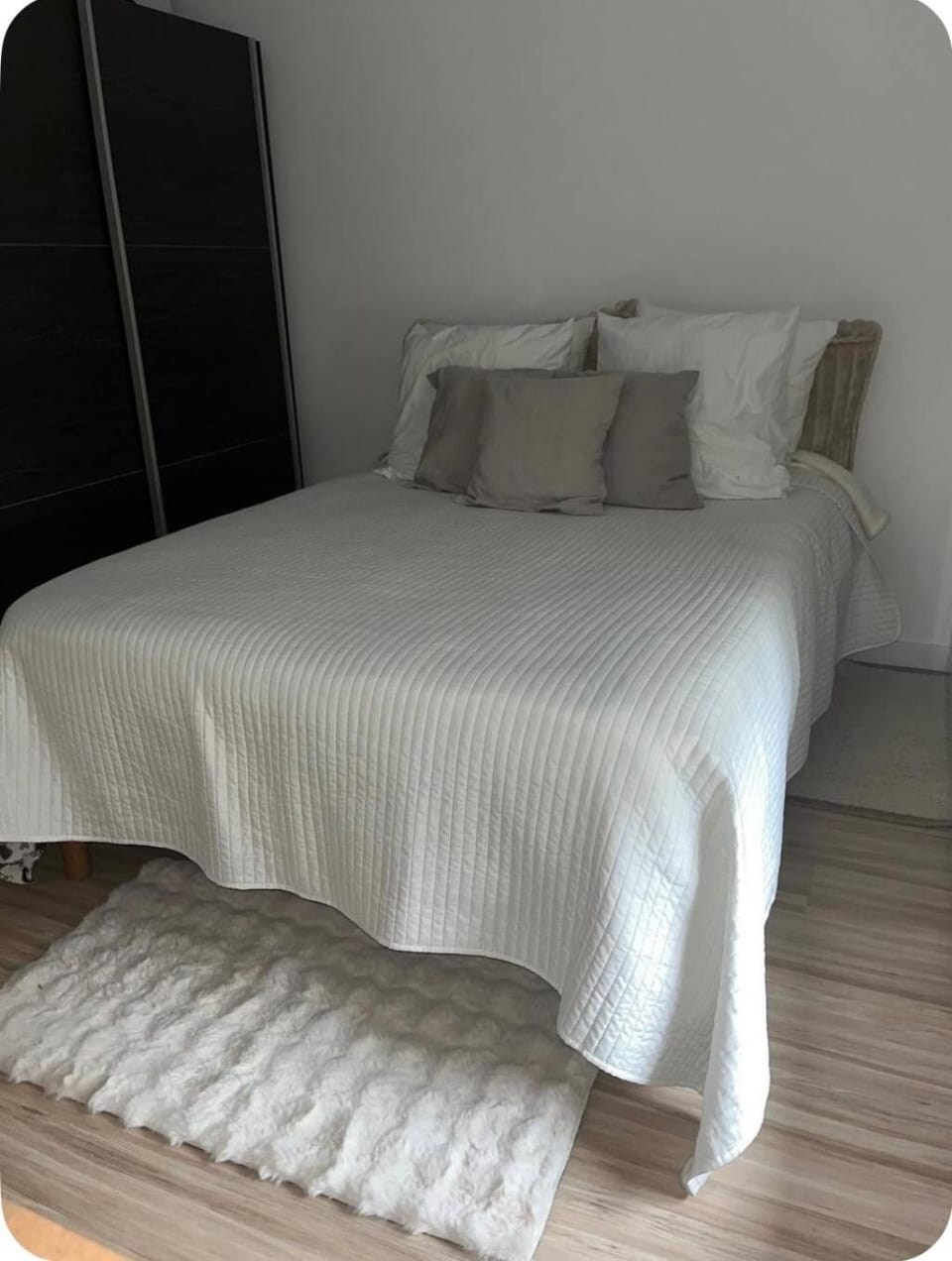 Cocoon Apartment in Rouen
