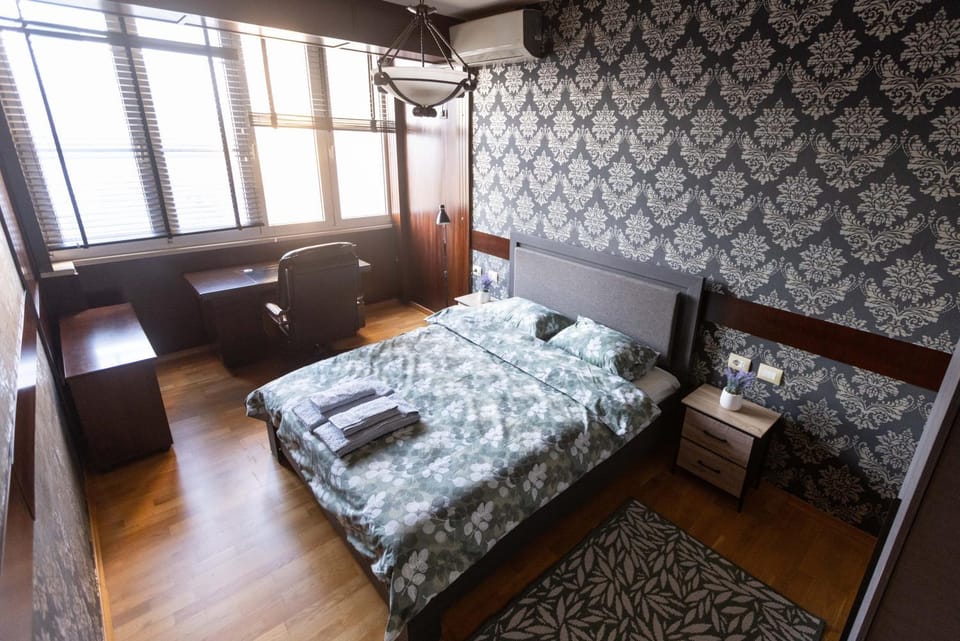 Blloku Residence, Iconic Villa View, Walk Everywhere Apartment in Tirana