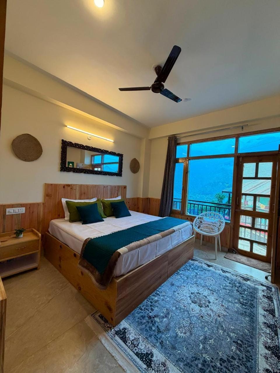 Elmont Stays Apartment in Manali