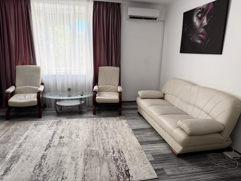 Living room, Seating area, air conditioner, air conditioner
