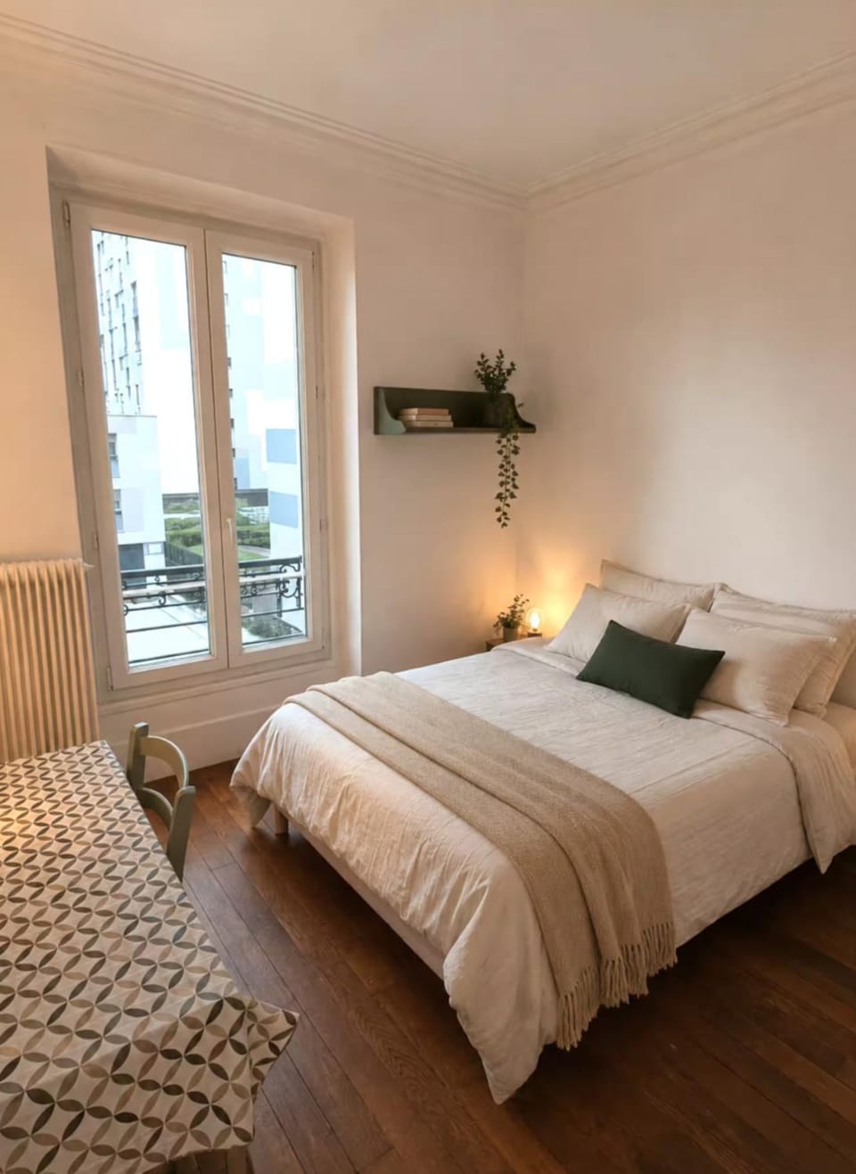 Appartement 3 pièces lumineux près du Père-Lachaise Apartment in Paris