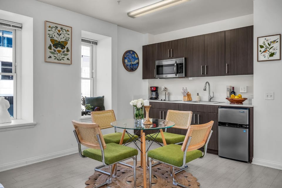 Grand Promenade Studio With Free Parking! Apartment in Santa Monica