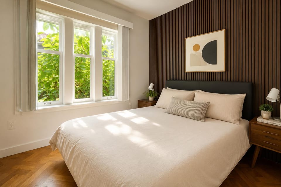Bed, Photo of the whole room, Bedroom