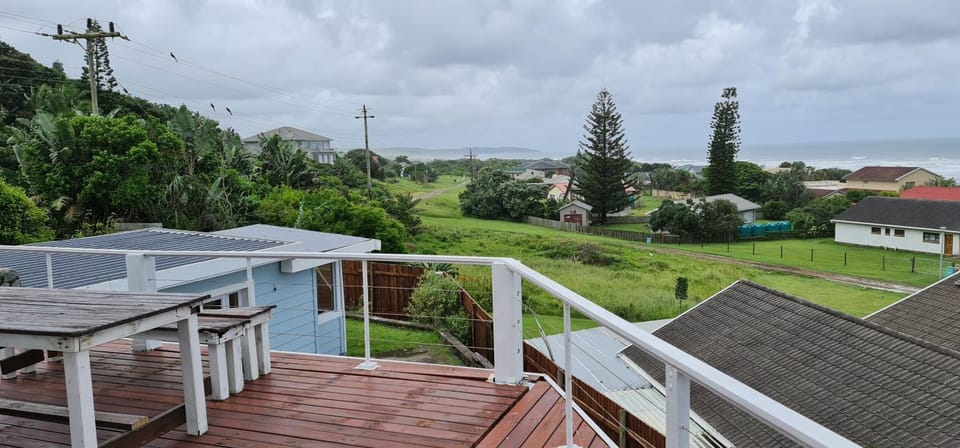 Kingfisher Beach house with sea view House in Eastern Cape