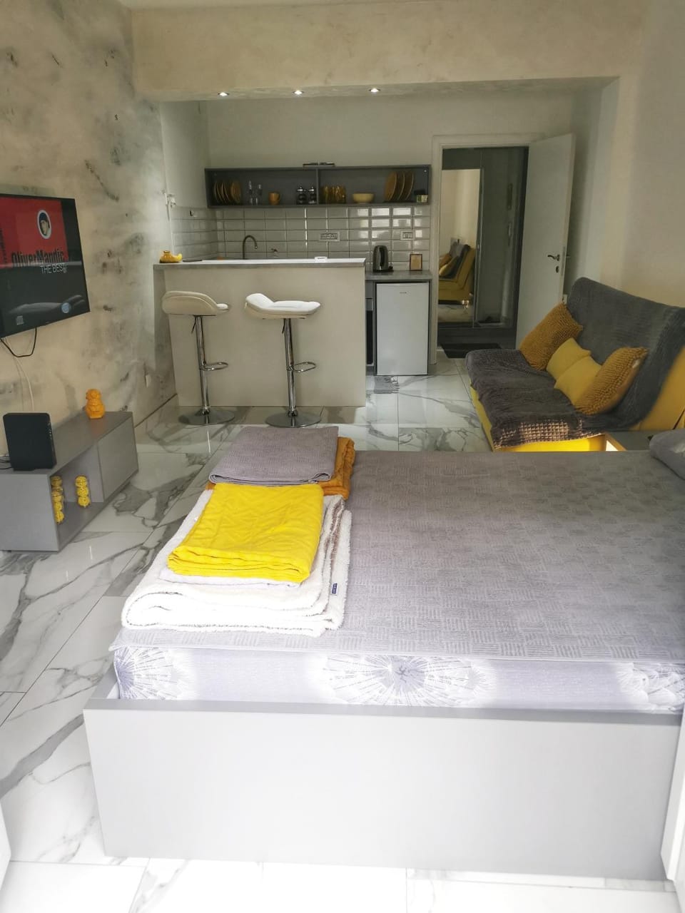 YellowOne Apartment in Novi Sad
