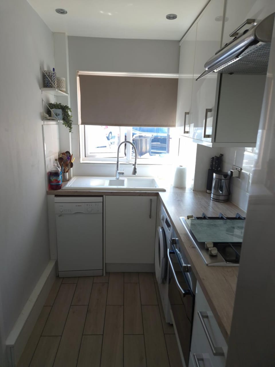 Modern 2 Bedroom House in Hounslow House in Isleworth