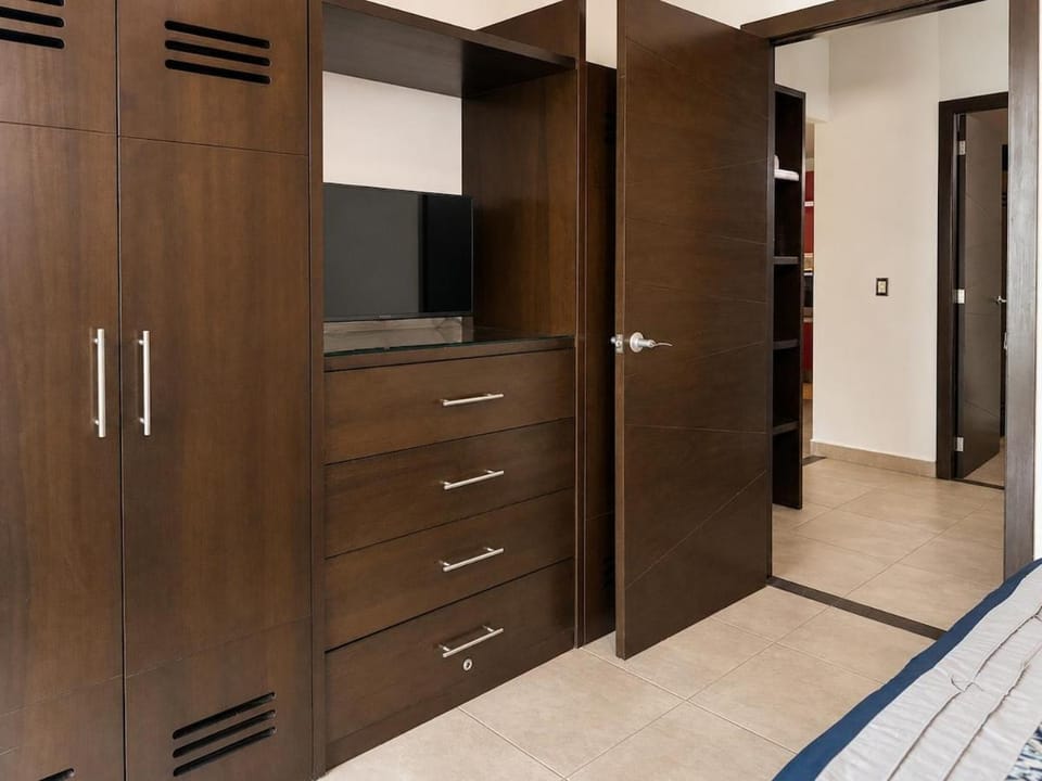 Spacious and Central, 2 Bedrooms, Pools and Views Apartment in Nuevo Vallarta
