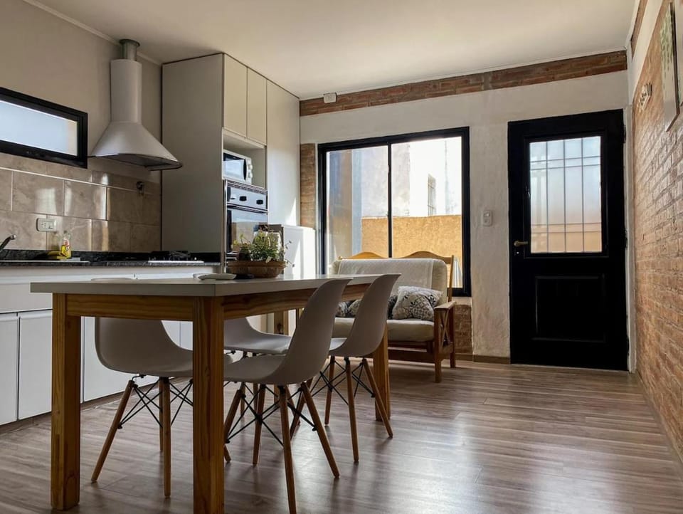 Departamento para 4 Cochera privada y parrilla Apartment in San Rafael