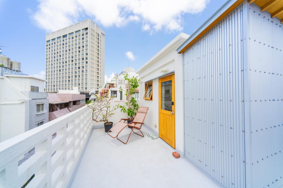 Off APT Apartment in Naha