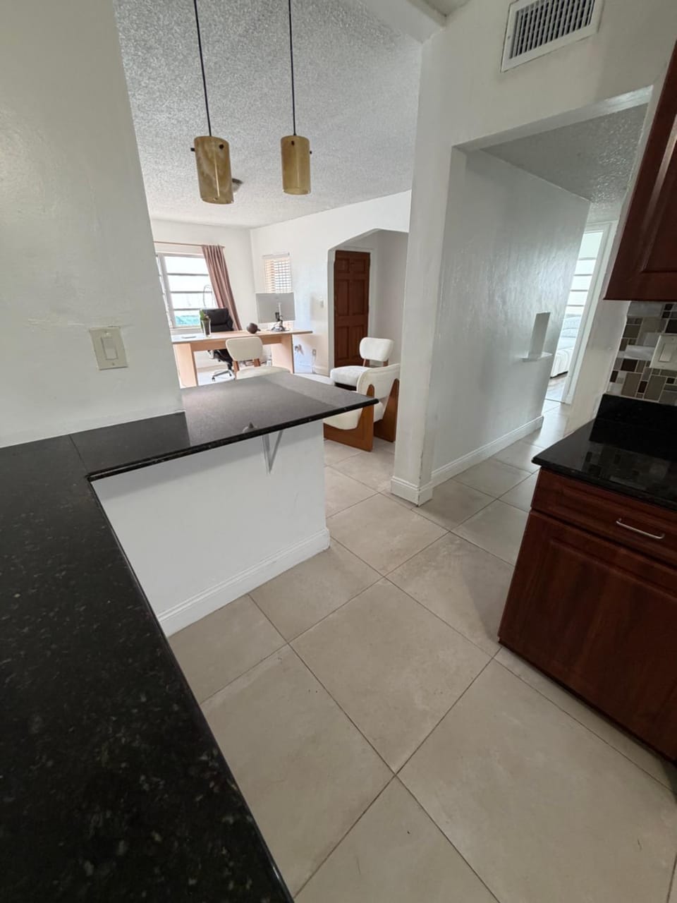 Miami Home 5 Mins Cruise Port MIA Airport Brickell Bayside Downtown Beach House in Coral Gables