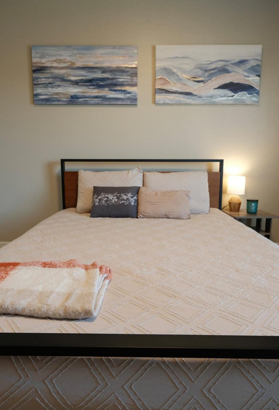 Cozy Home, HONDA, Disneyland, Game Room, OC, CSUF, Knotts Apartment in Placentia
