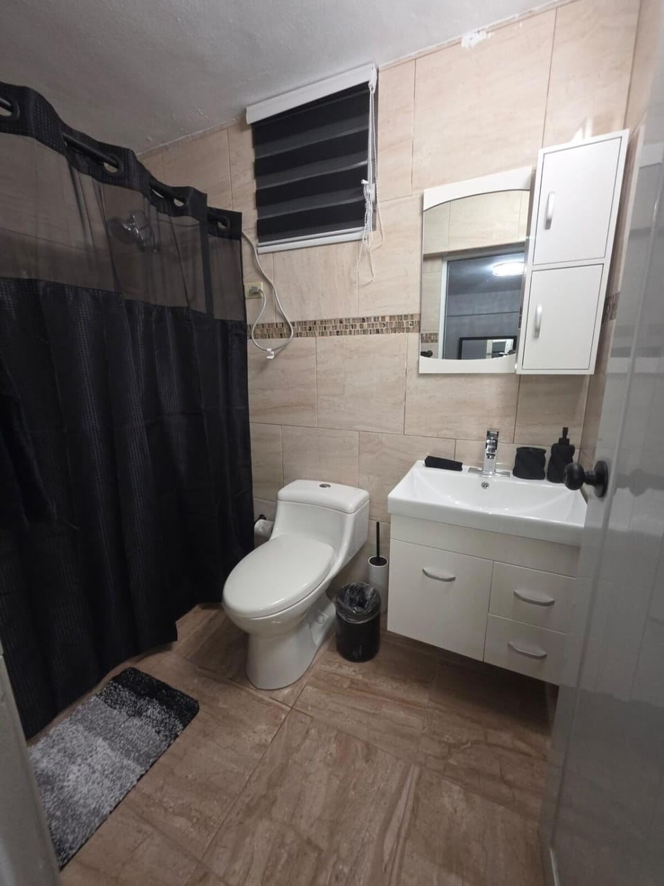 Black House Apartment in Rincón