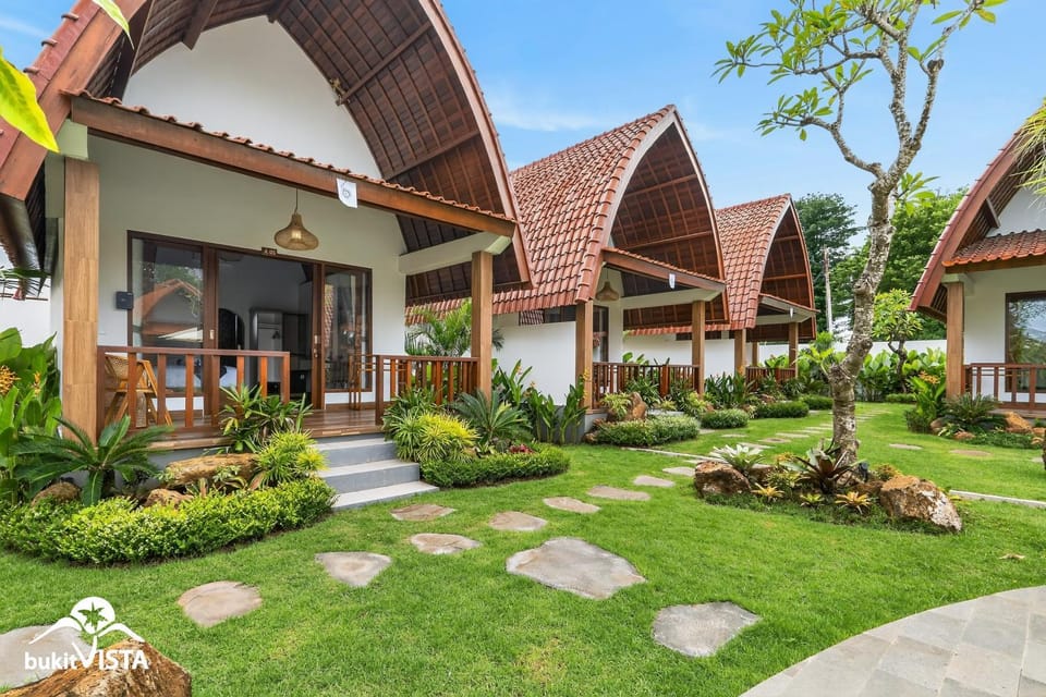 Property building, Day, Garden, Garden view