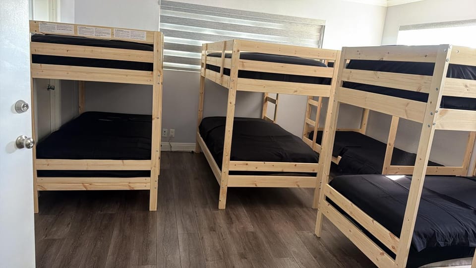Bed, bunk bed