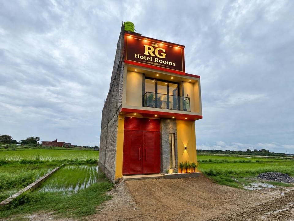 RG Hotel Vacation rental in Uttar Pradesh