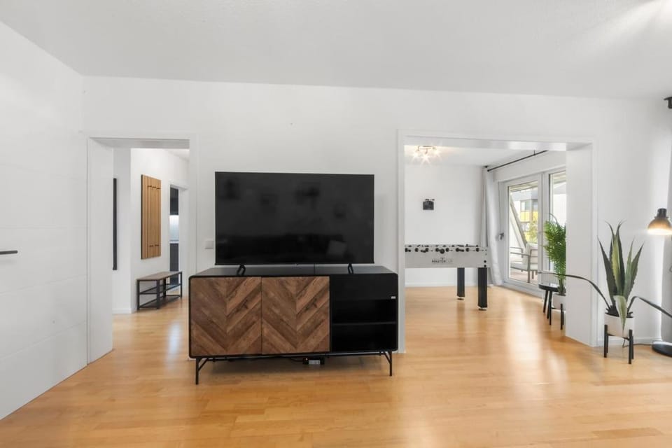 TV and multimedia, Living room