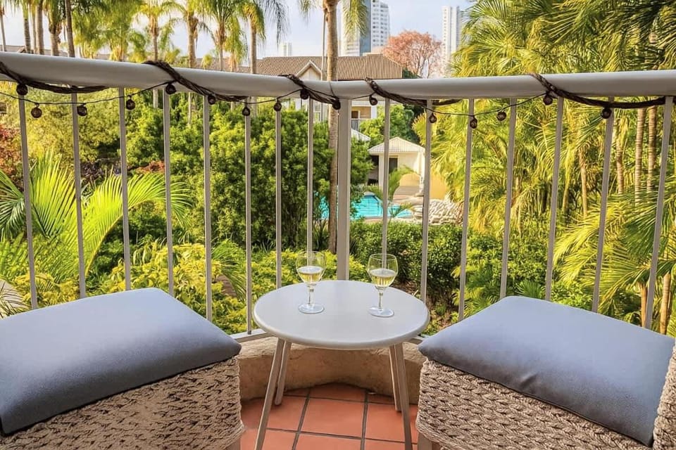 Balcony/Terrace, Pool view