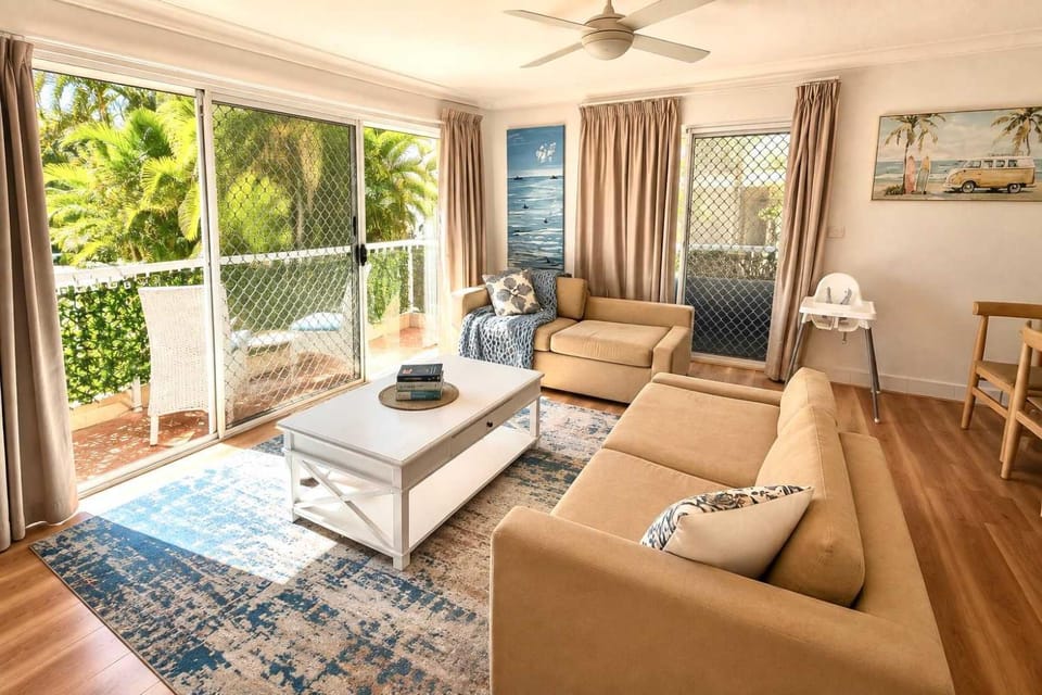 2BR Family Apartment Heated Pool BBQ Netflix Apartment in Surfers Paradise