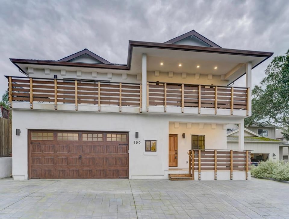 4BD 4BA Wine Country Gateway With BBQ And Billiards House in Napa Valley