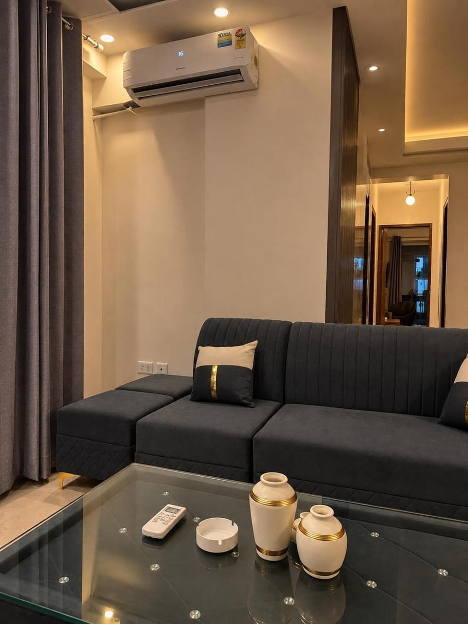 3 BEDROOM Apartment ENTIRE place with balcony Apartment in Haryana
