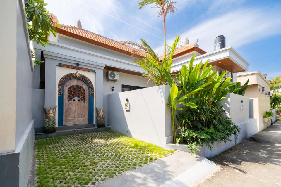 Property building, Garden view