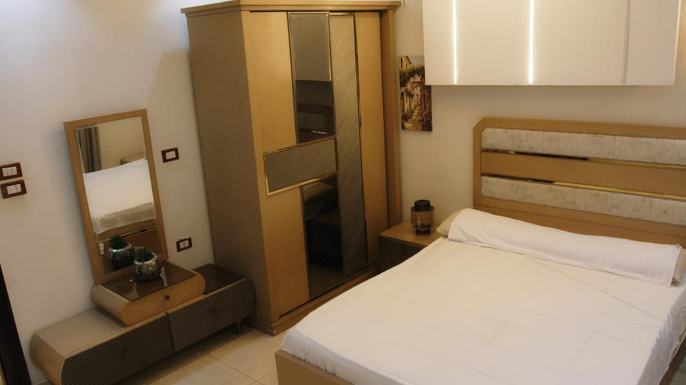 Bedroom, VIP