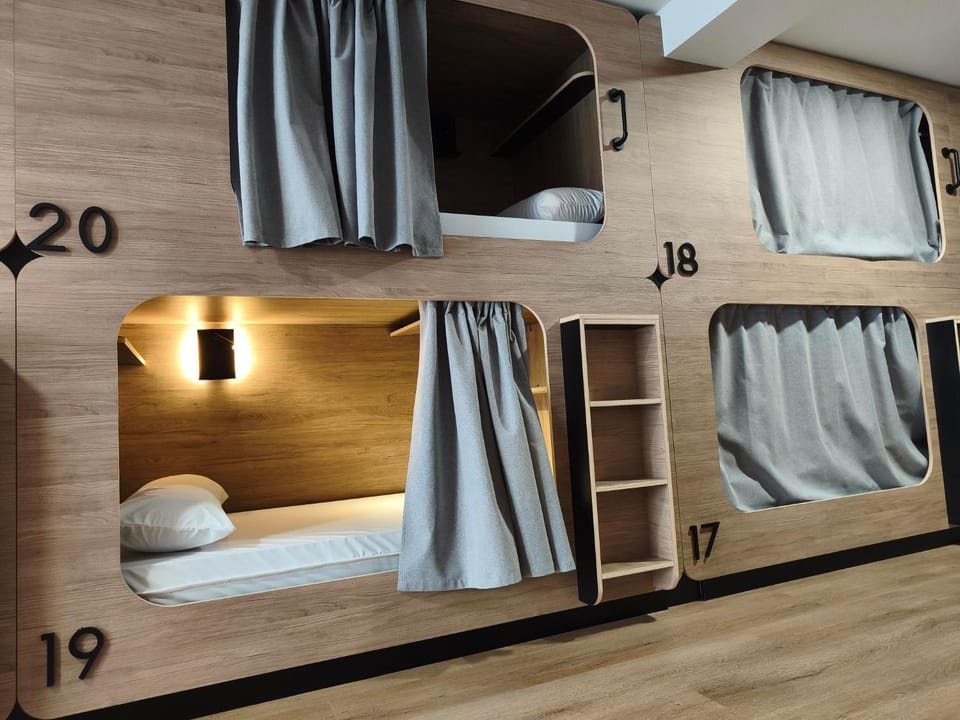 Bed, Bedroom, bunk bed