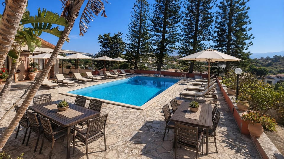 Swimming pool, Swimming pool