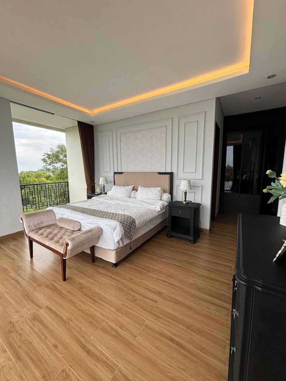 Bed, Bedroom
