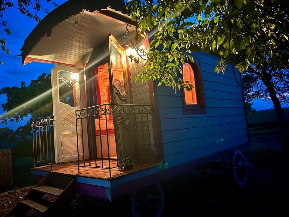 La Bohème aux wallabies Luxury tent in Auvergne-Rhône-Alpes