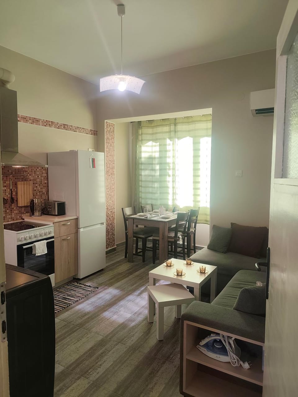Kitchen or kitchenette, Living room, Dining area