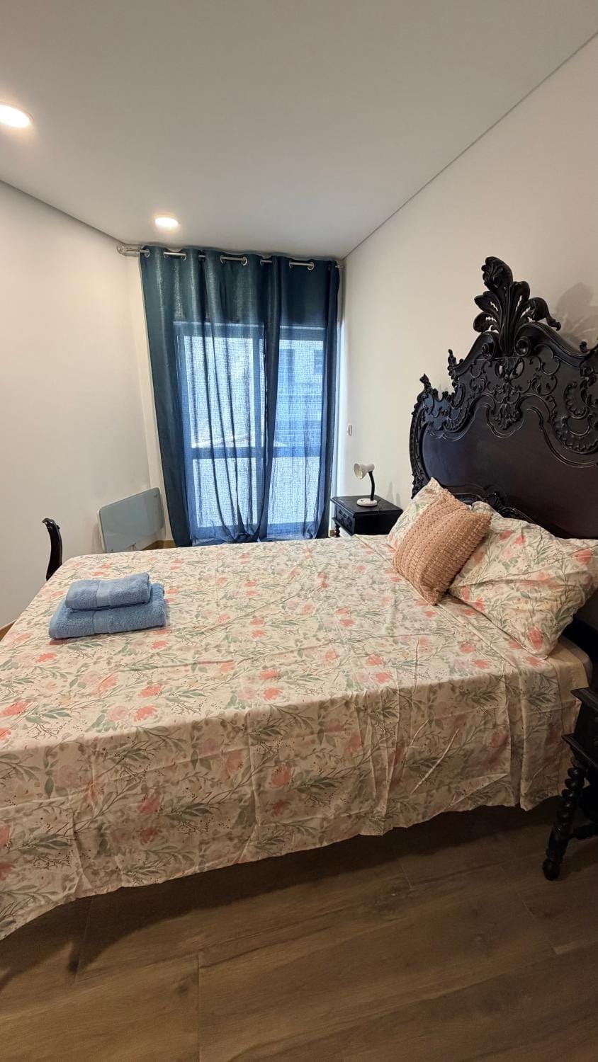 Quarto de casal em Viseu Bed and Breakfast in Portugal