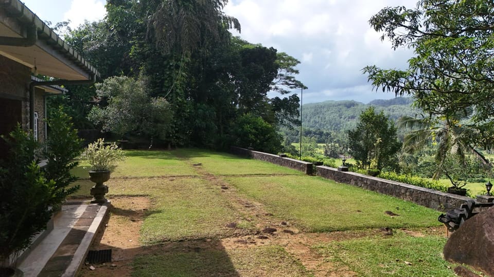 Gal Bungalow Motel in Southern Province