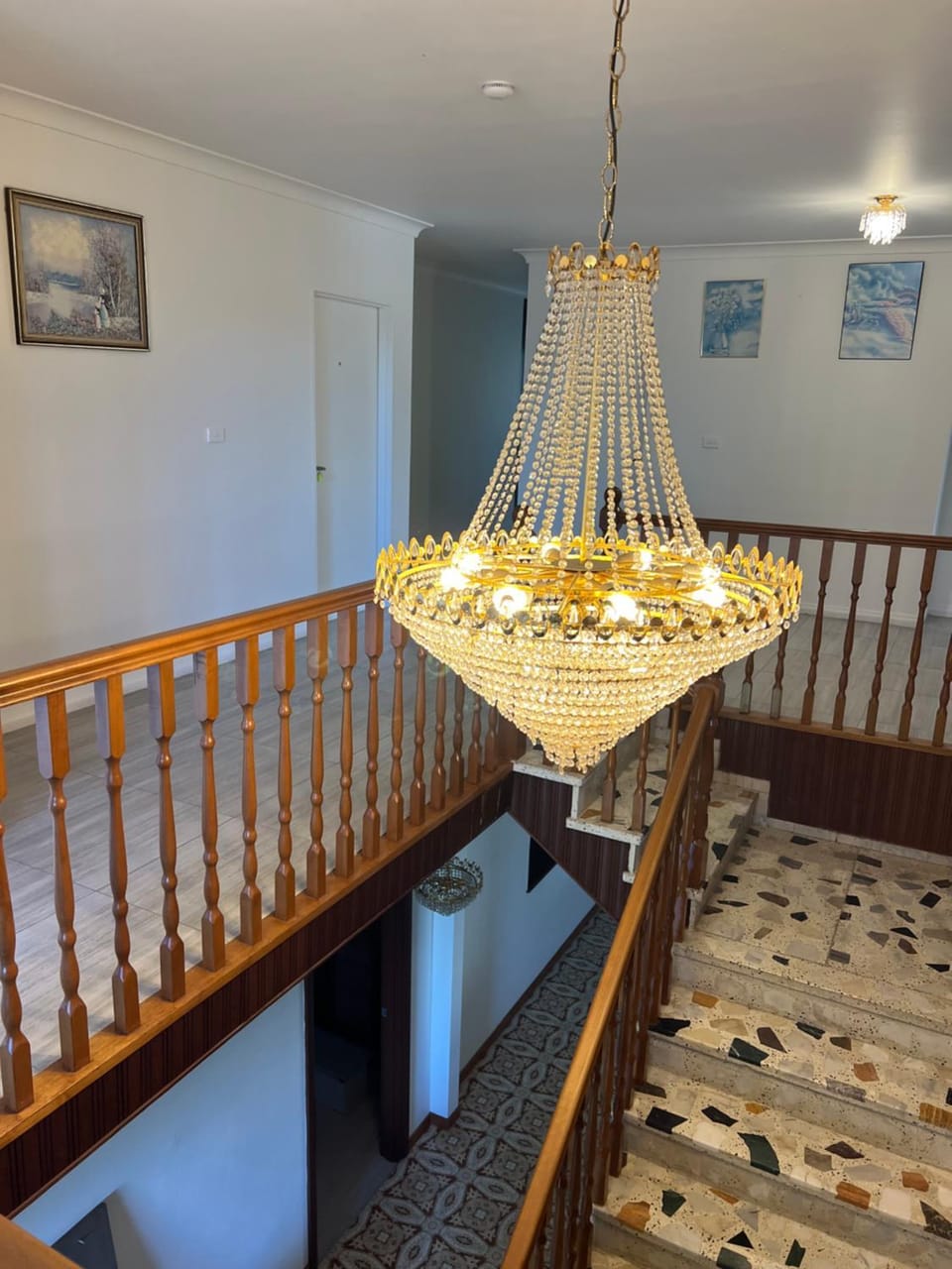 Comfortable Queen Room with Private Balcony - Train Station - CP12 Vacation rental in Sydney