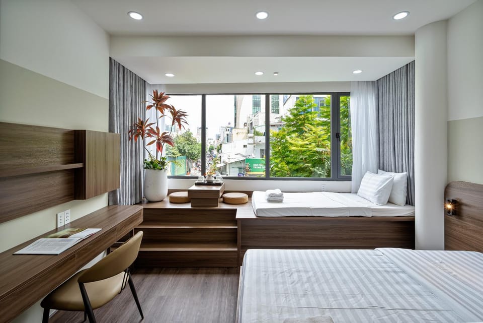 Bed, Living room, Photo of the whole room, Seating area, Bedroom