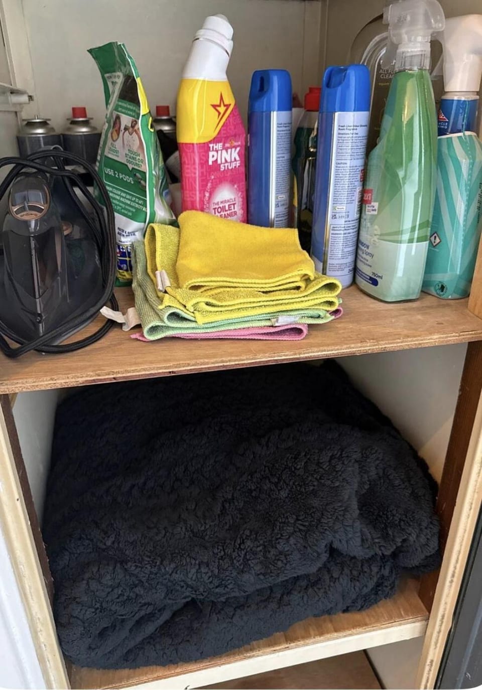 towels, wardrobe