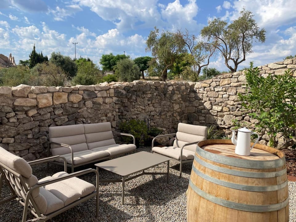 Patio, Garden, Seating area