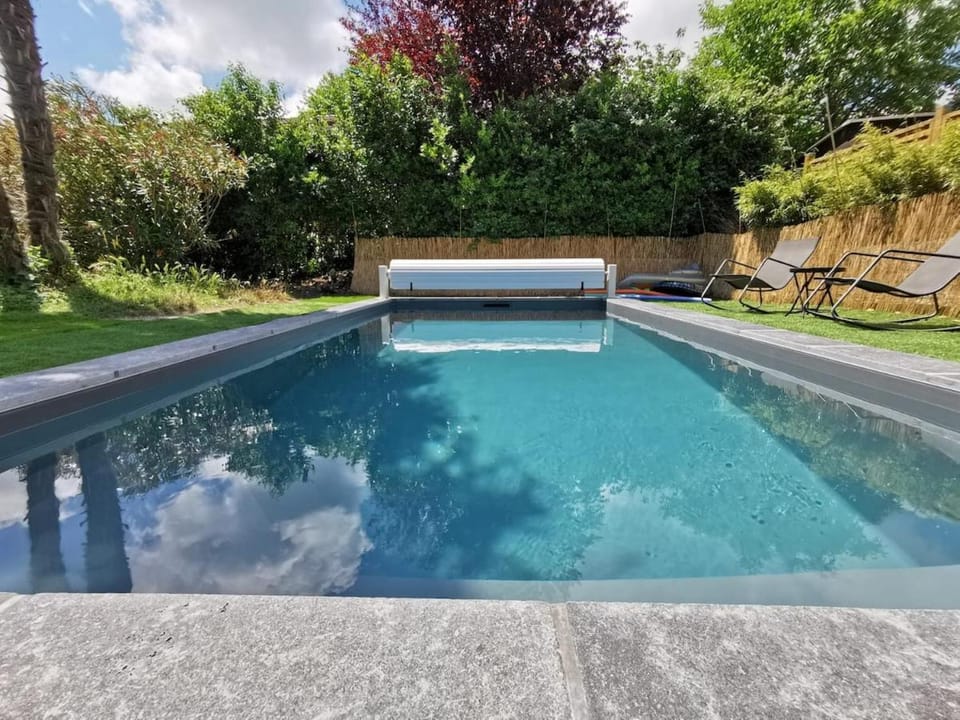 Villa LUCIE - piscine - 10mn plages - proche Royan House in Nouvelle-Aquitaine