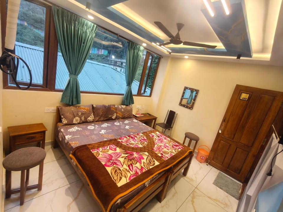 JVMT Glass View Home stay Vacation rental in Tamil Nadu