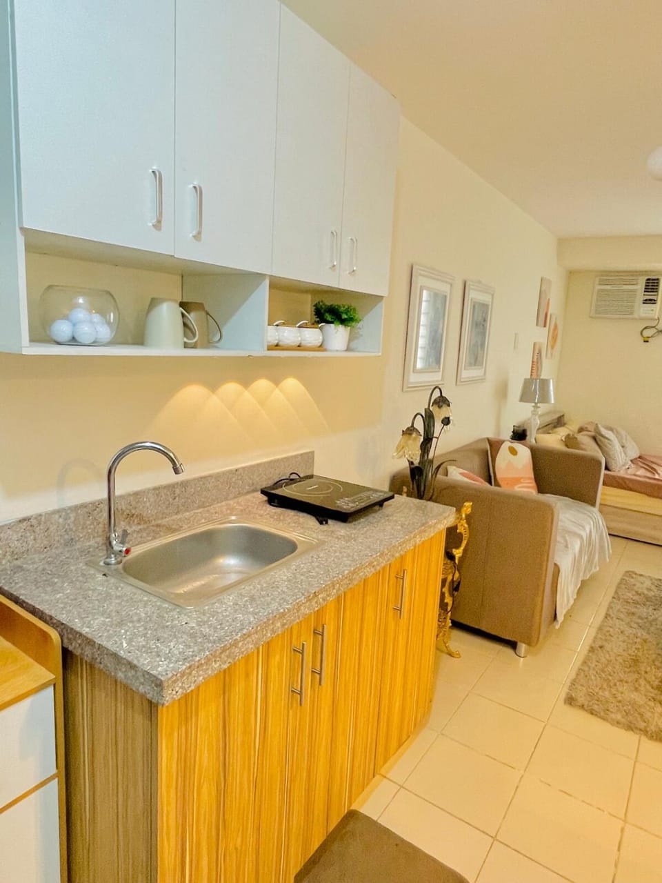 Kitchen or kitchenette