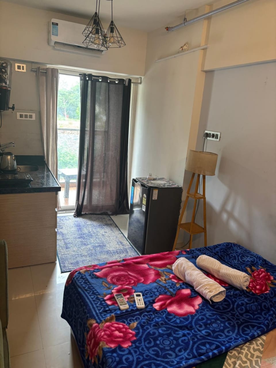 Couple Friendly Studio Apartment in Pune