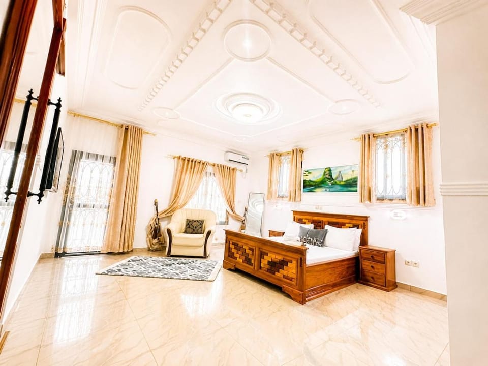La Villa Du Continent Appartement 3 Chambres Wi-Fi Sécurité Apartment in Yaoundé